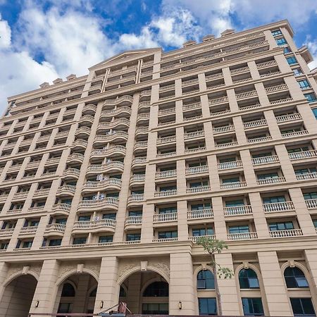钻石名邸 Diamond One Hotel And Serviced Apartment Phnom Penh Exteriör bild