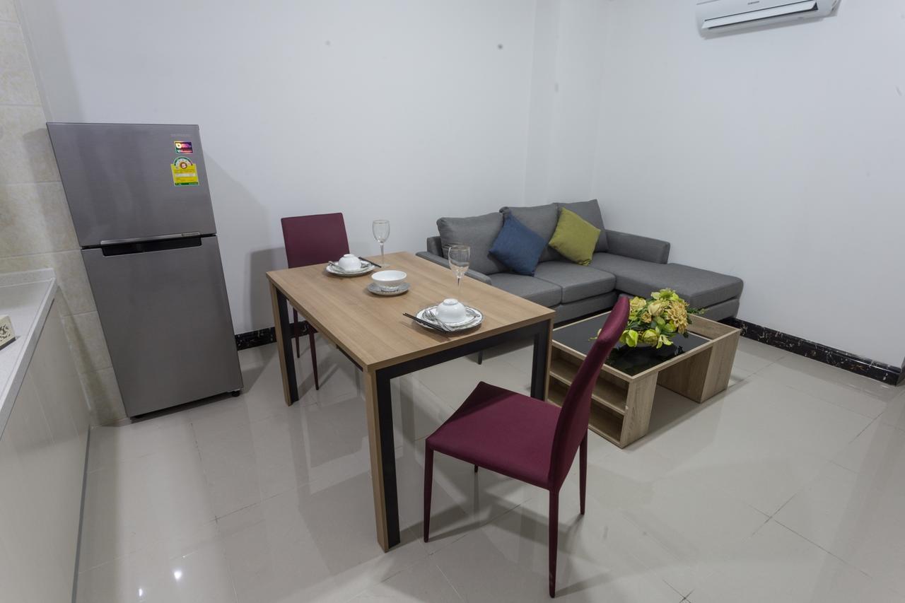 钻石名邸 Diamond One Hotel And Serviced Apartment Phnom Penh Exteriör bild