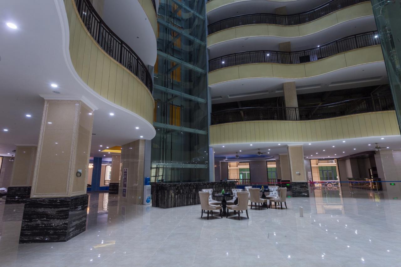 钻石名邸 Diamond One Hotel And Serviced Apartment Phnom Penh Exteriör bild