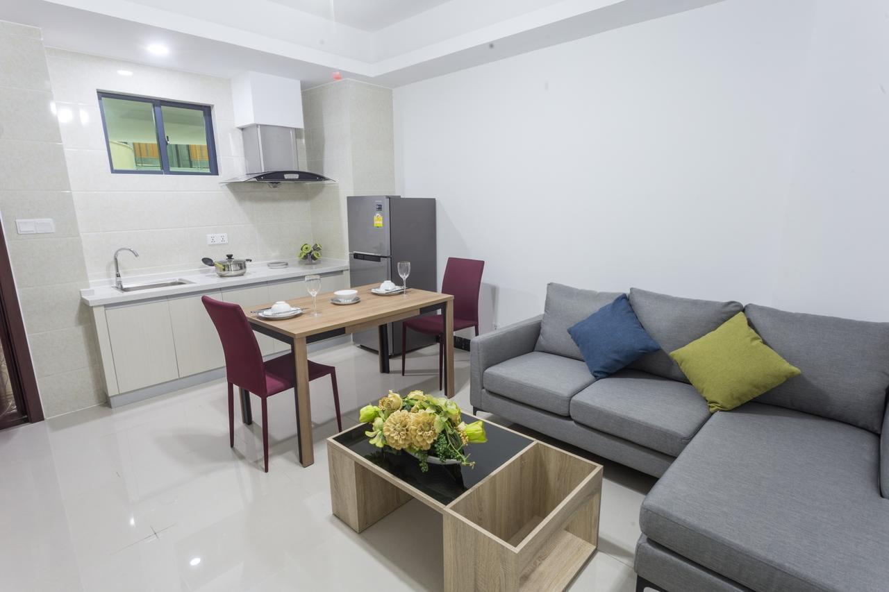 钻石名邸 Diamond One Hotel And Serviced Apartment Phnom Penh Exteriör bild