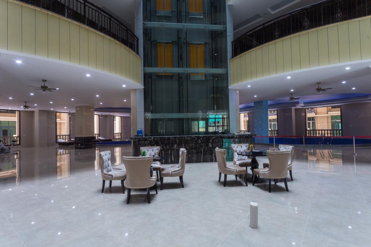 钻石名邸 Diamond One Hotel And Serviced Apartment Phnom Penh Exteriör bild
